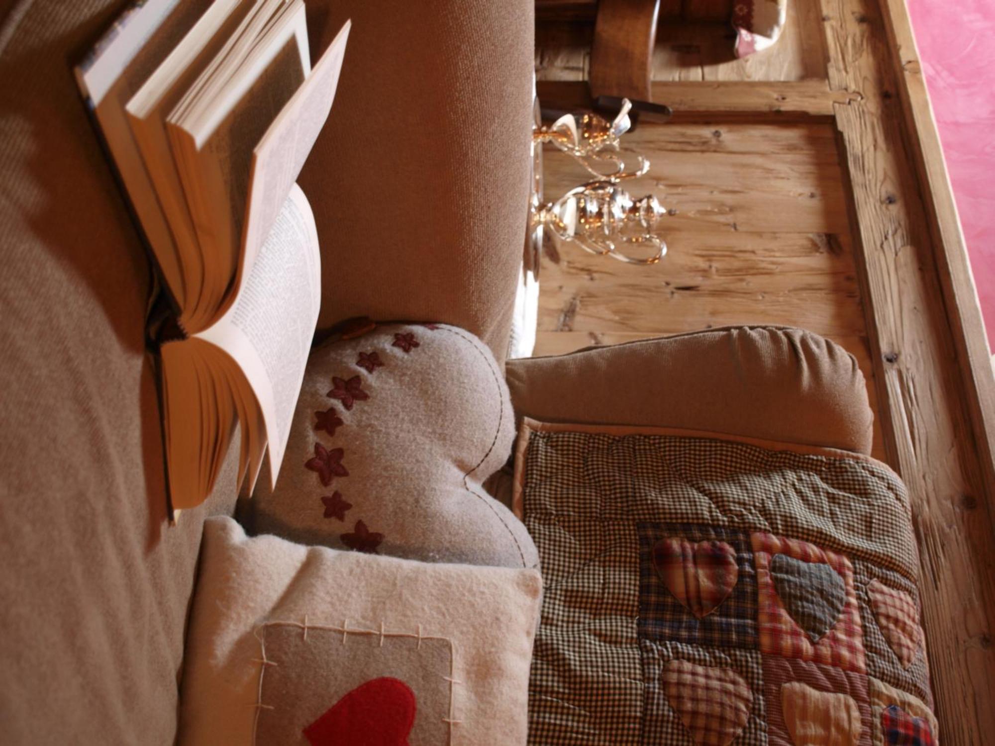 Hotel Letterario Locanda Collomb La Thuile Luaran gambar