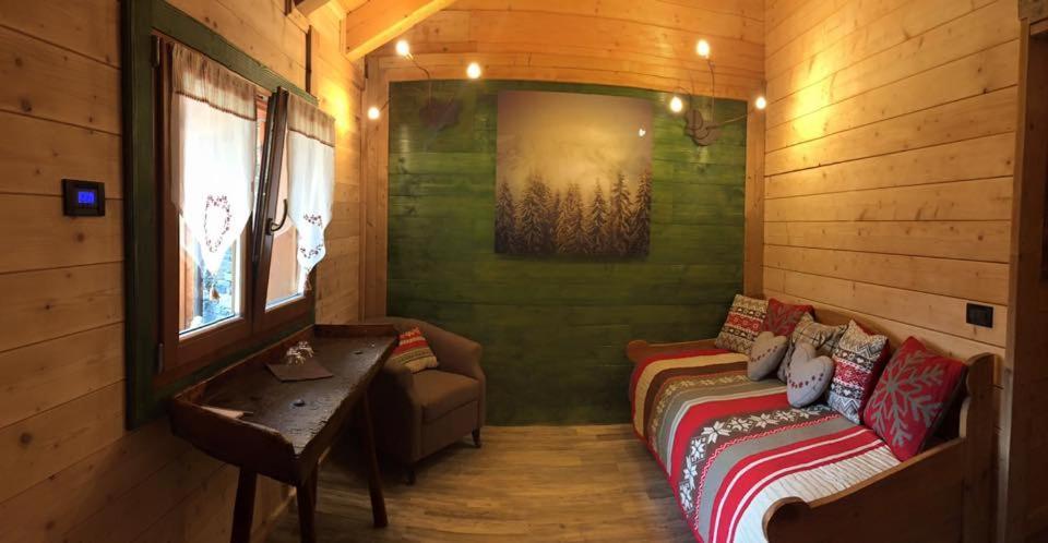 Hotel Letterario Locanda Collomb La Thuile Luaran gambar