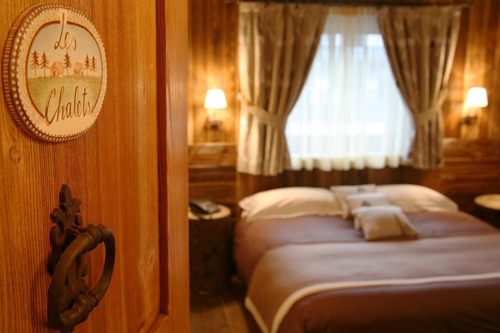 Hotel Letterario Locanda Collomb La Thuile Bilik gambar